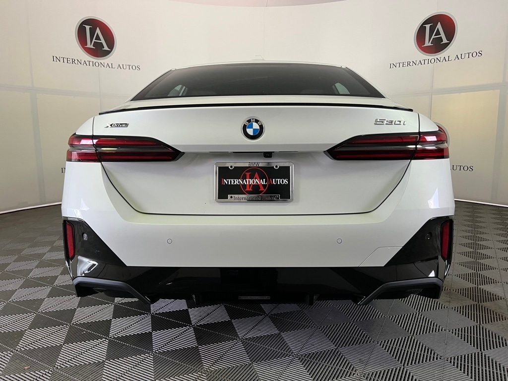 2026 BMW 5 Series 530i