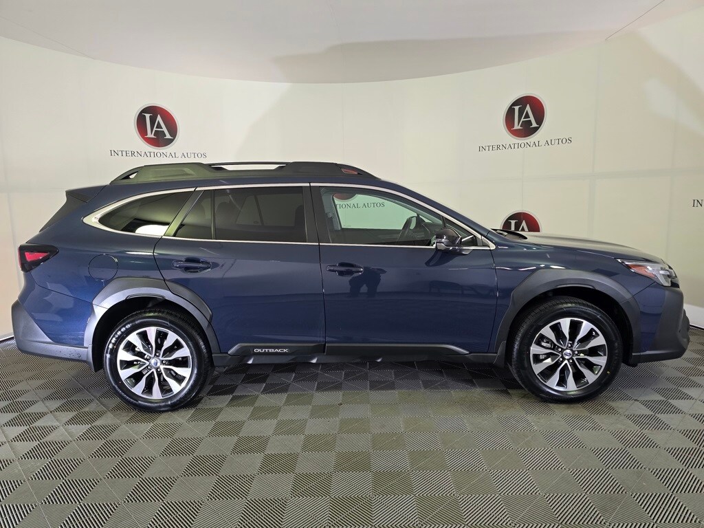 2023 Subaru Outback Limited XT photo 3