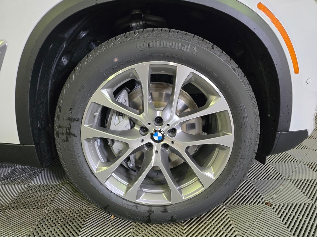 New 2026 BMW X5 PHEV xDrive50e SUV