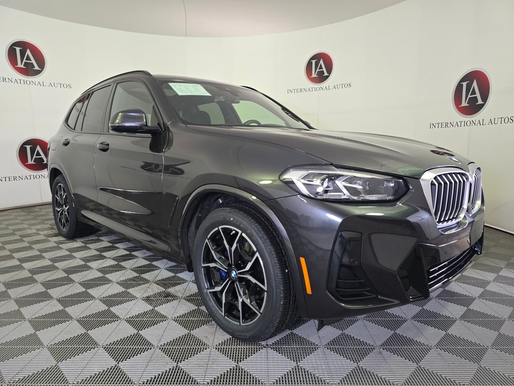 2023 BMW X3 30i's photo