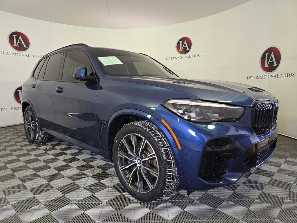 2022 BMW X5 40i's photo