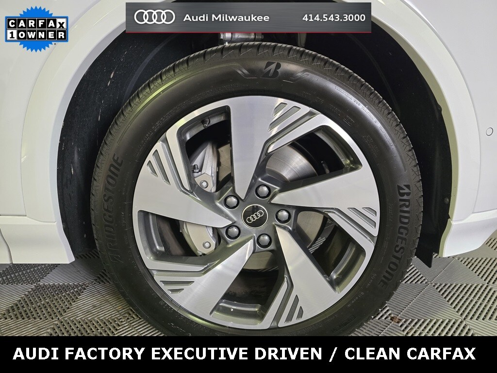 2025 Audi Q6 E-tron Premium Plus photo 2
