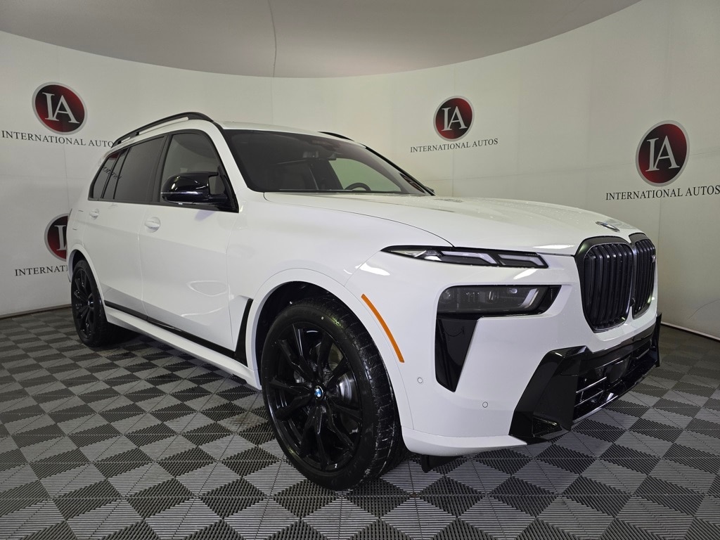 2026 BMW X7 M60i's photo