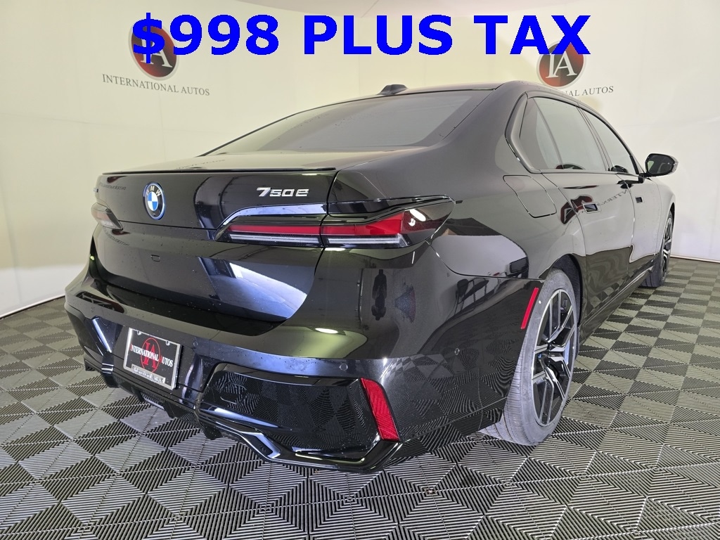 New 2025 BMW 750e xDrive Sedan