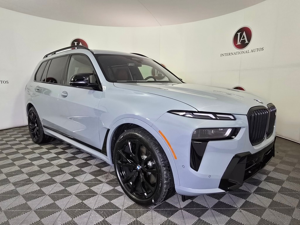 2026 BMW X7 M60i's photo