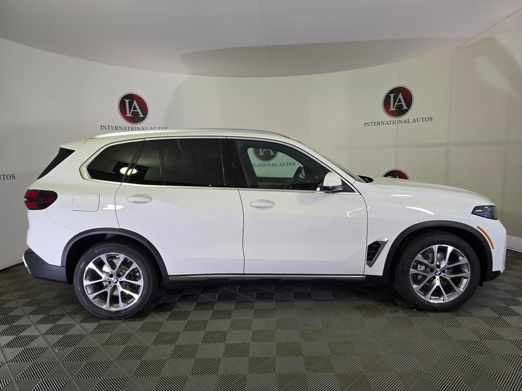 New 2026 BMW X5 PHEV xDrive50e SUV