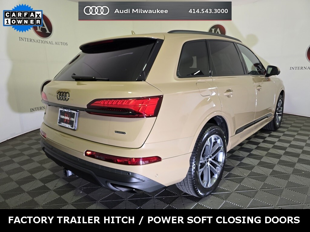 2025 Audi Q7 45 Premium Plus photo 3