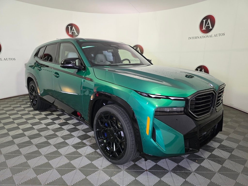 2026 BMW XM Base's photo