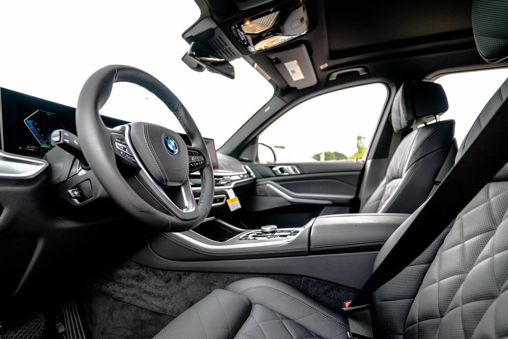 New 2026 BMW X5 PHEV xDrive50e SUV