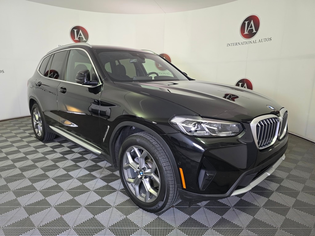 2023 BMW X3 30i's photo