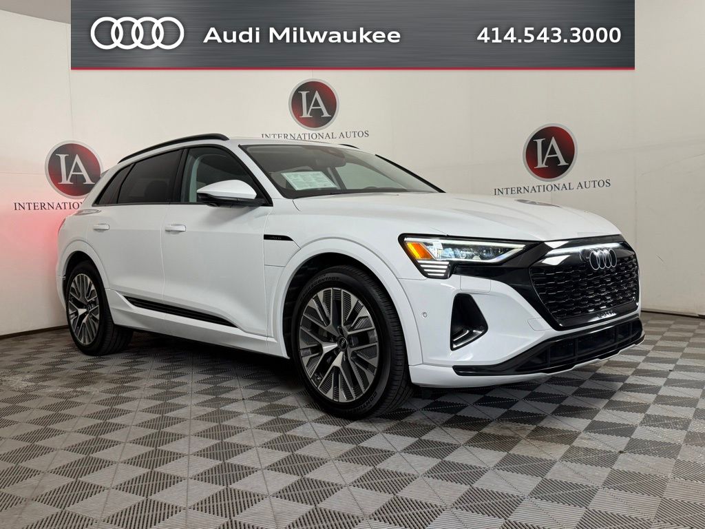 2024 Audi Q8 e-tron 55 114 kWh Prestige quattro's photo