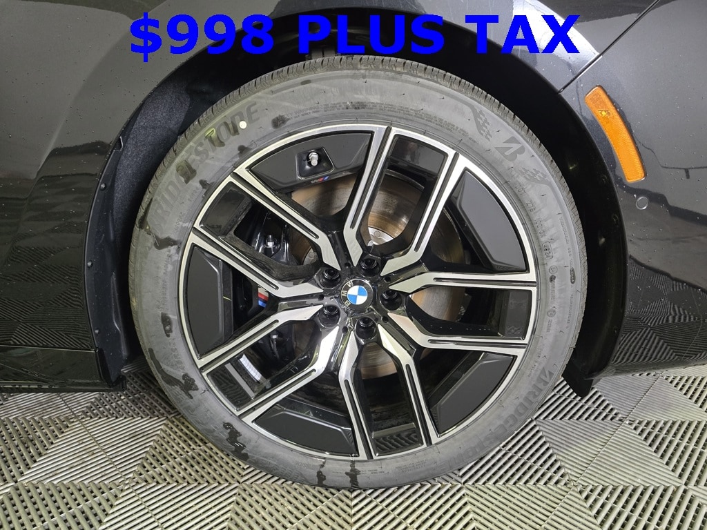 New 2025 BMW 750e xDrive Sedan