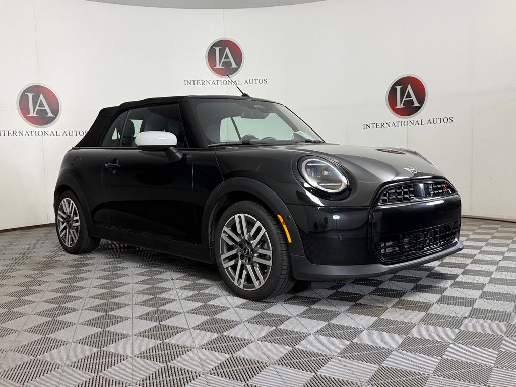 2025 MINI Convertible