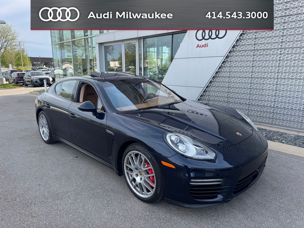 2016 Porsche Panamera GTS