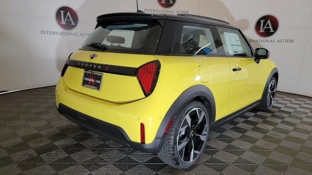 Used 2025 MINI Hardtop 2 Door S with VIN WMW23GD0XS2W31071 for sale in West Allis, WI