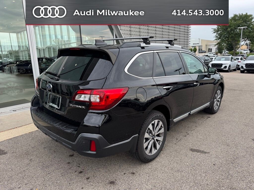 Used 2018 Subaru Outback 2.5i SUV