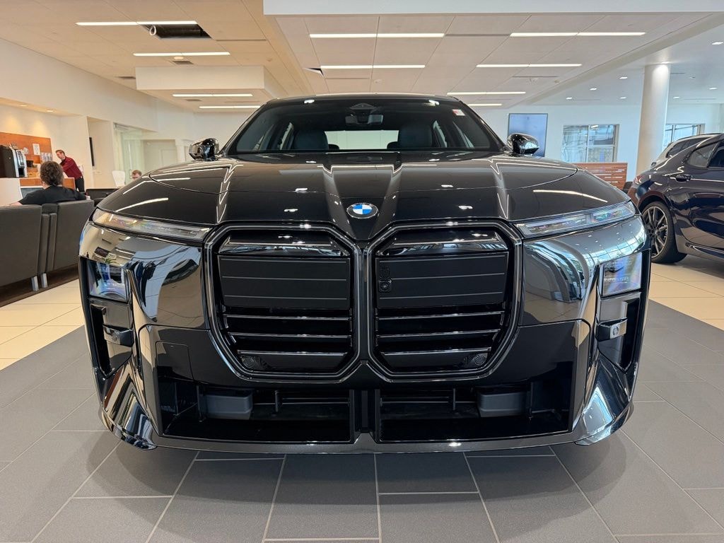 New 2027 BMW 740i xDrive Sedan