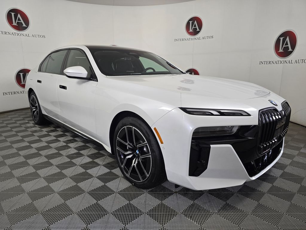 2026 BMW 7 Series 740i xDrive Sedan's photo