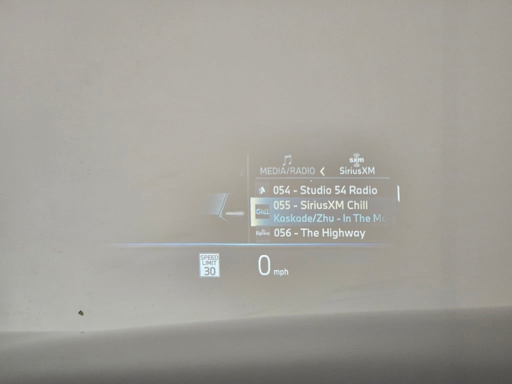 2025 BMW 7 Series 760i - Photo 25