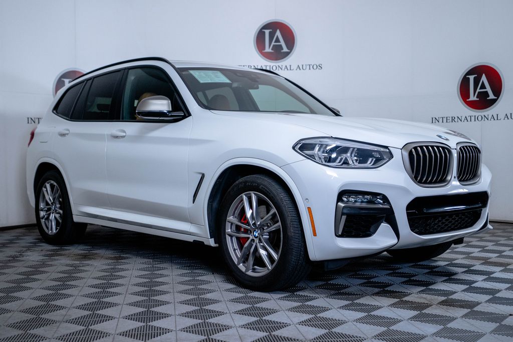 2021 BMW X3 M40i's photo