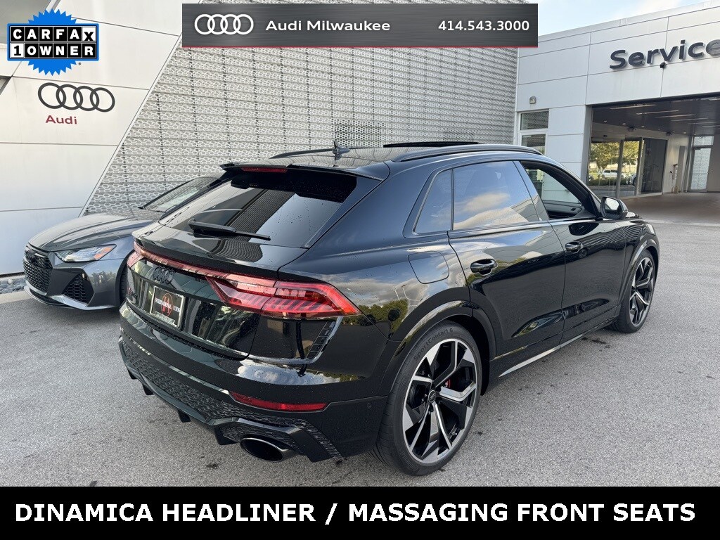 2023 Audi RS Q8 photo 4