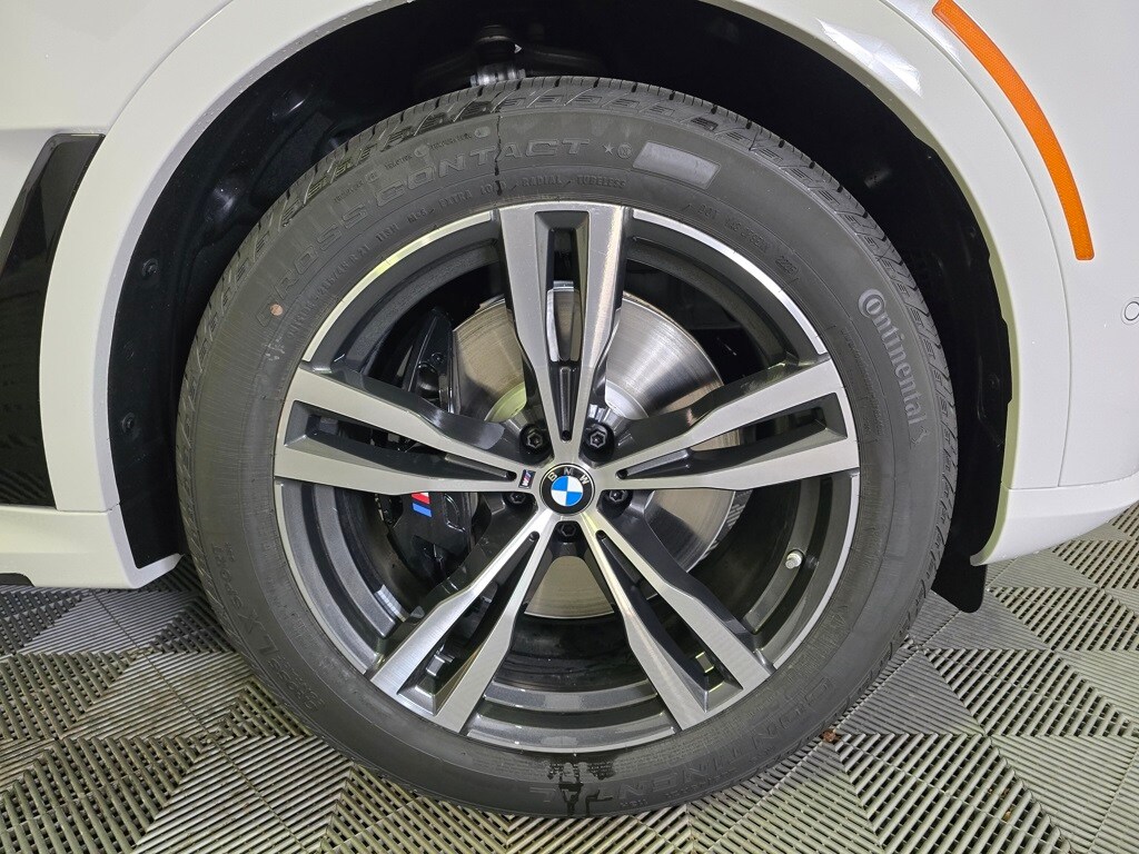 2026 Bmw X7 xDrive40i photo 2