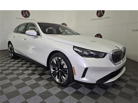 2025 BMW 530i xDrive Sedan