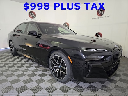 2025 BMW 750e xDrive Sedan