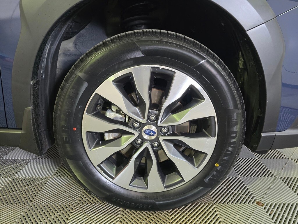 2023 Subaru Outback Limited XT photo 2