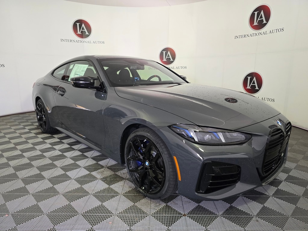 2026 BMW 4 Series M440i's photo