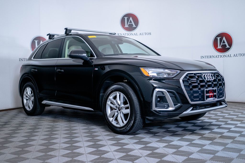 2023 Audi Q5 45 Premium's photo