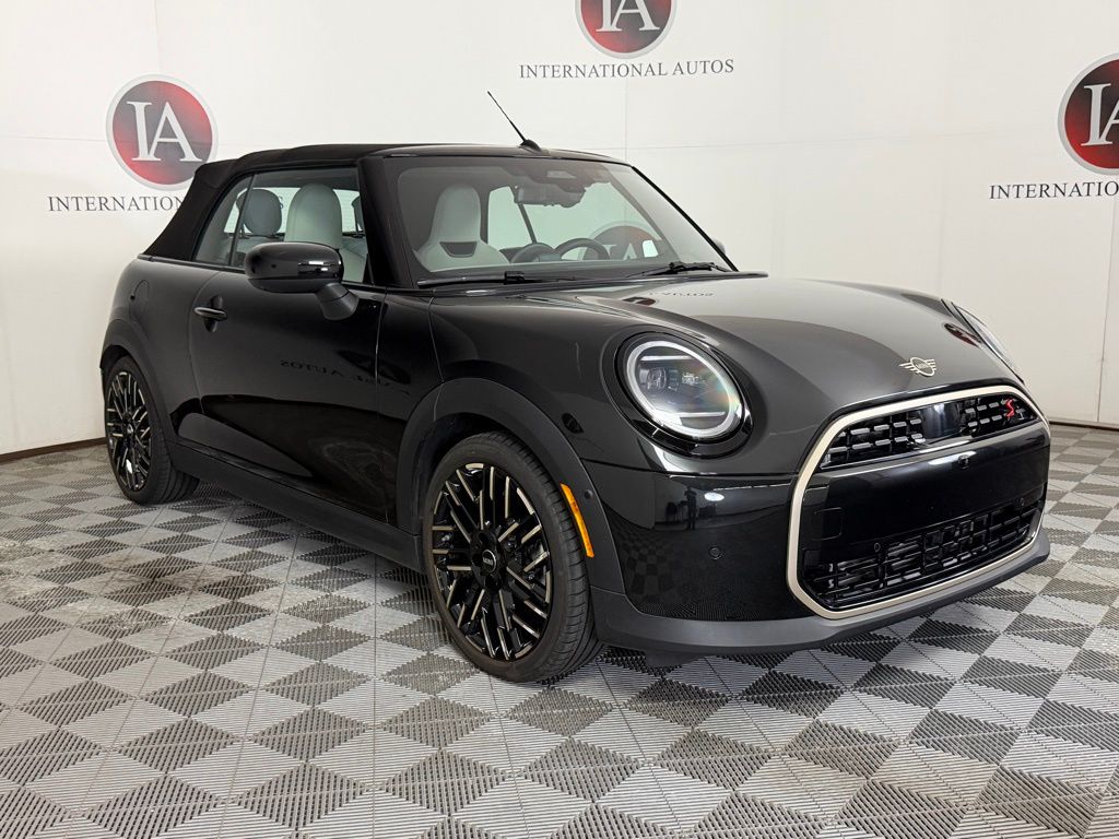 2025 MINI Convertible Cooper S's photo