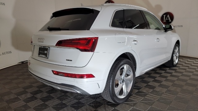 Used 2021 Audi Q5 Premium Plus with VIN WA1BAAFY4M2130926 for sale in West Allis, WI