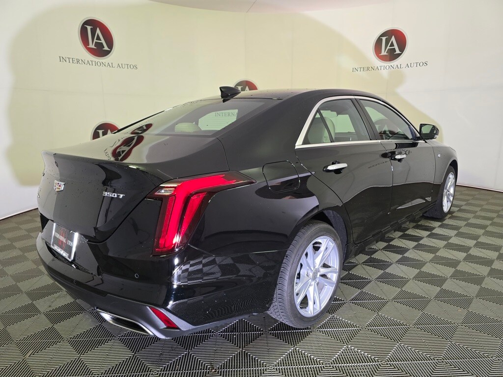 2024 Cadillac CT4 Luxury photo 4