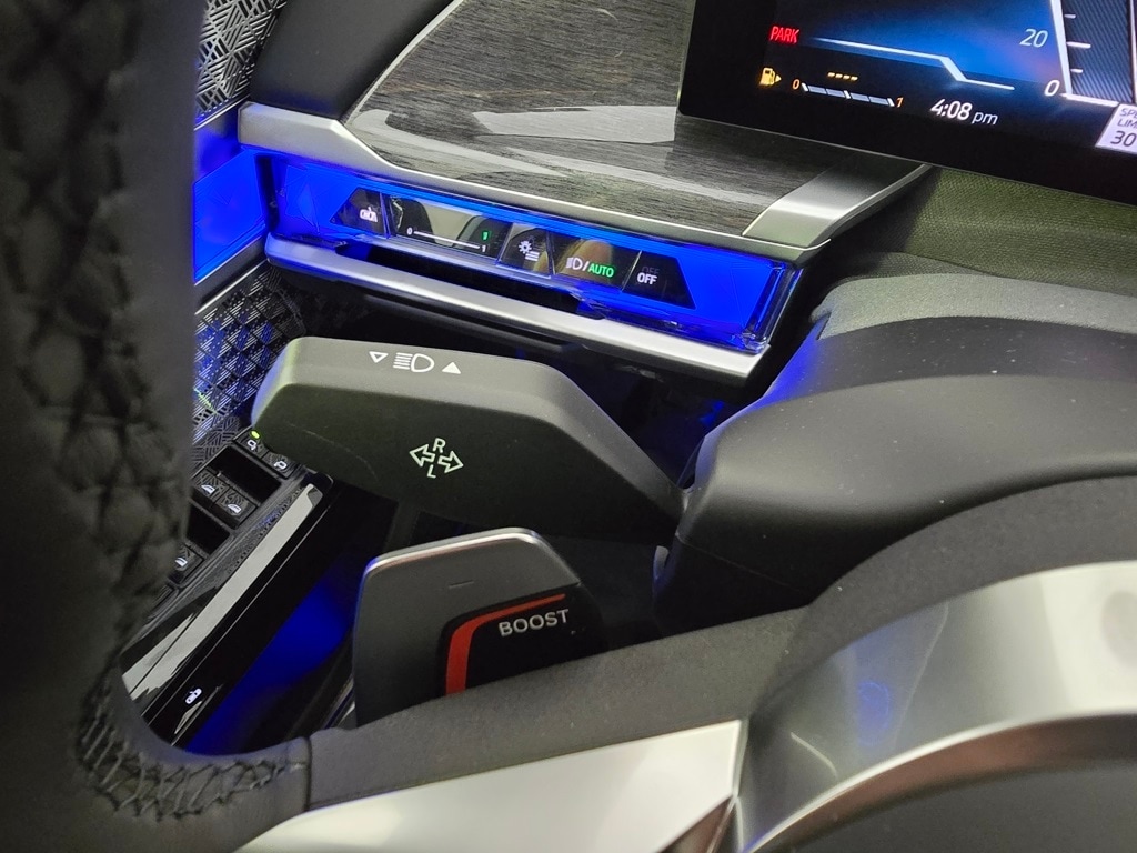 2025 BMW 7 Series 760i - Photo 20