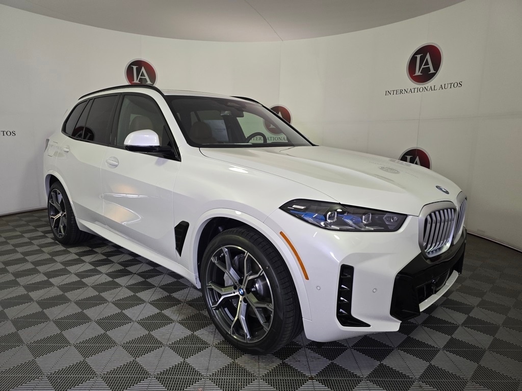 2026 BMW X5 50e's photo