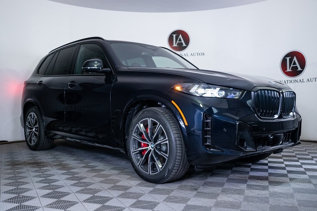 2026 BMW X5 50e's photo