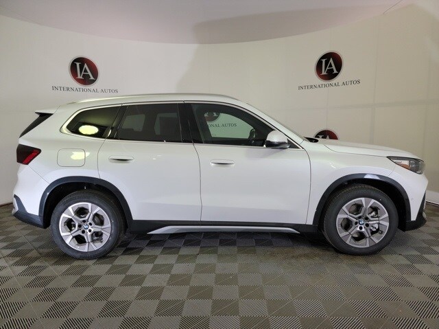 2025 Bmw X1 XDrive28i photo 3