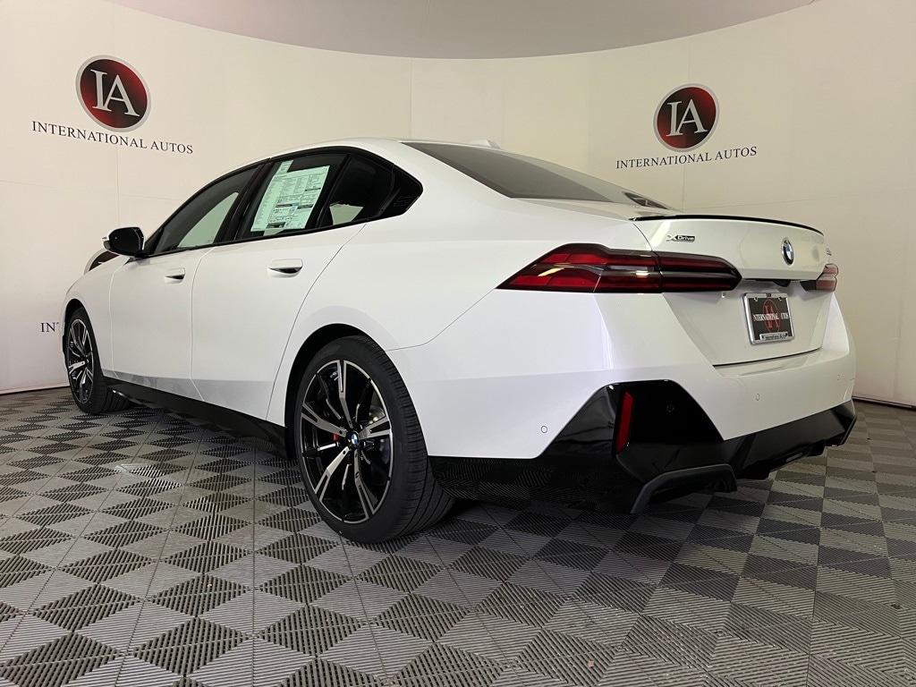 2026 BMW 5 Series 530i