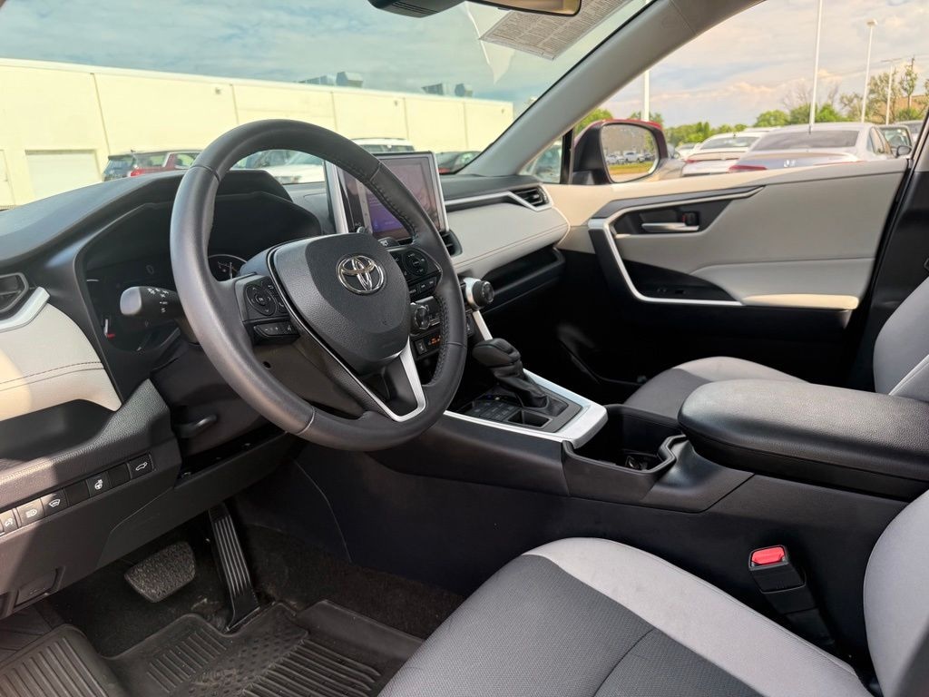 Used 2025 Toyota RAV4 XLE SUV