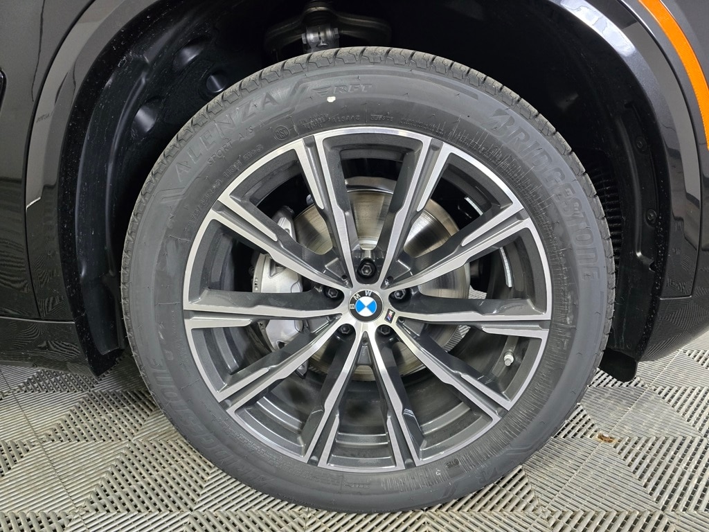 New 2026 BMW X5 xDrive40i SUV