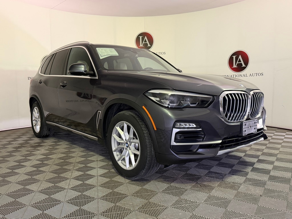 2021 BMW X5 40i's photo