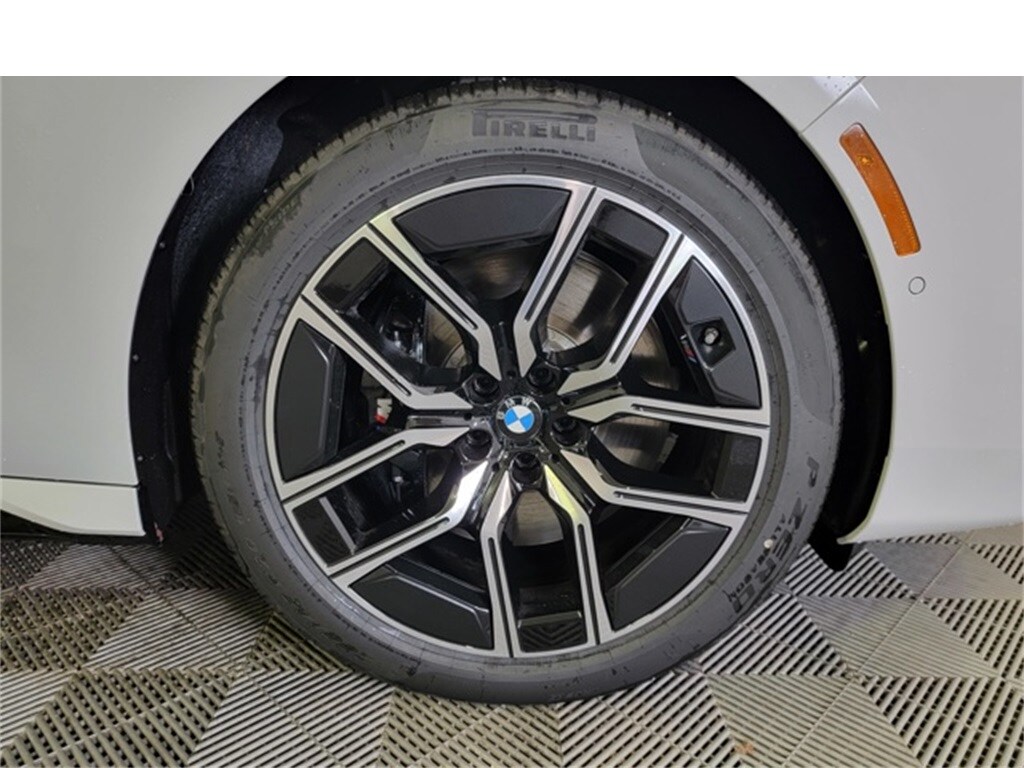 2025 Bmw 740i xDrive photo 2