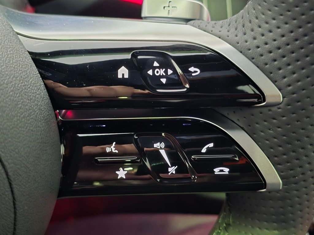 2026 Mercedes-Benz C-Class Sedan C 300 - Photo 19