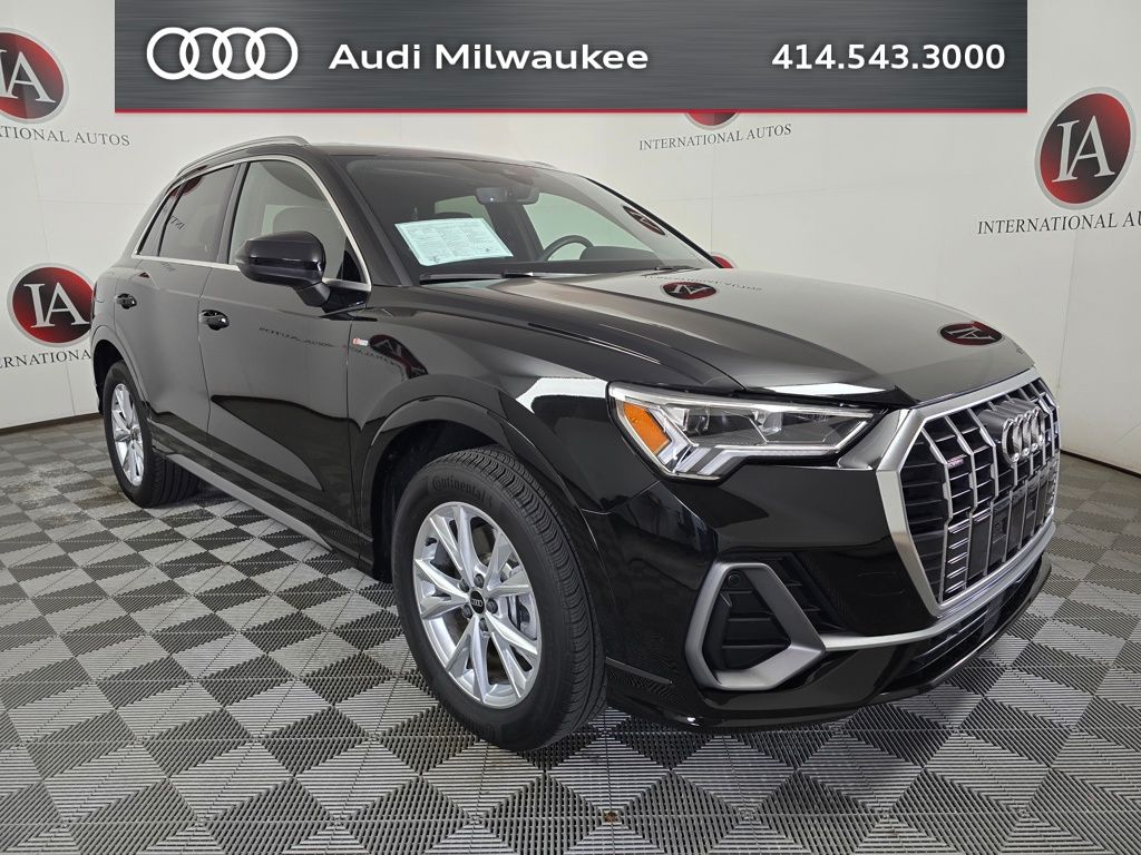 2025 Audi Q3 45 TFSI S Line Premium Plus quattro's photo