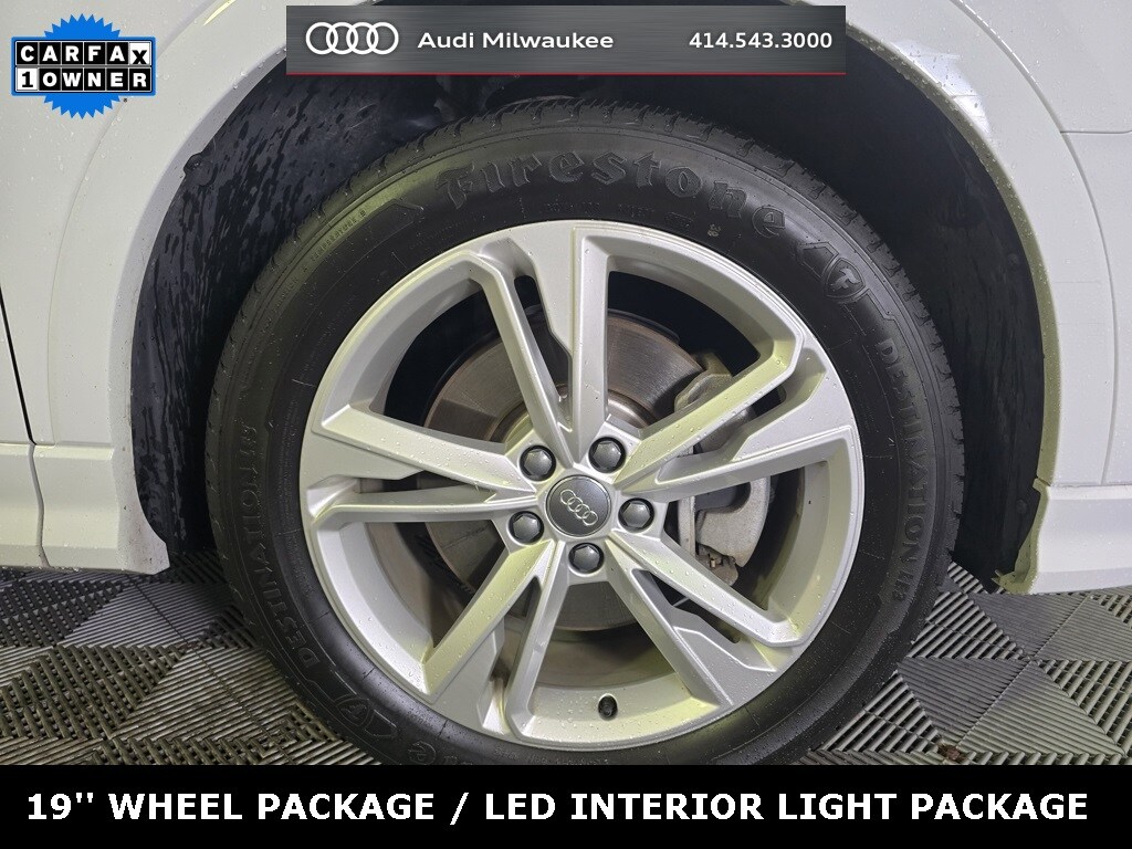 2021 Audi Q3 Premium S line photo 2