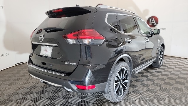 Used 2017 Nissan Rogue SL with VIN JN8AT2MV0HW254902 for sale in West Allis, WI