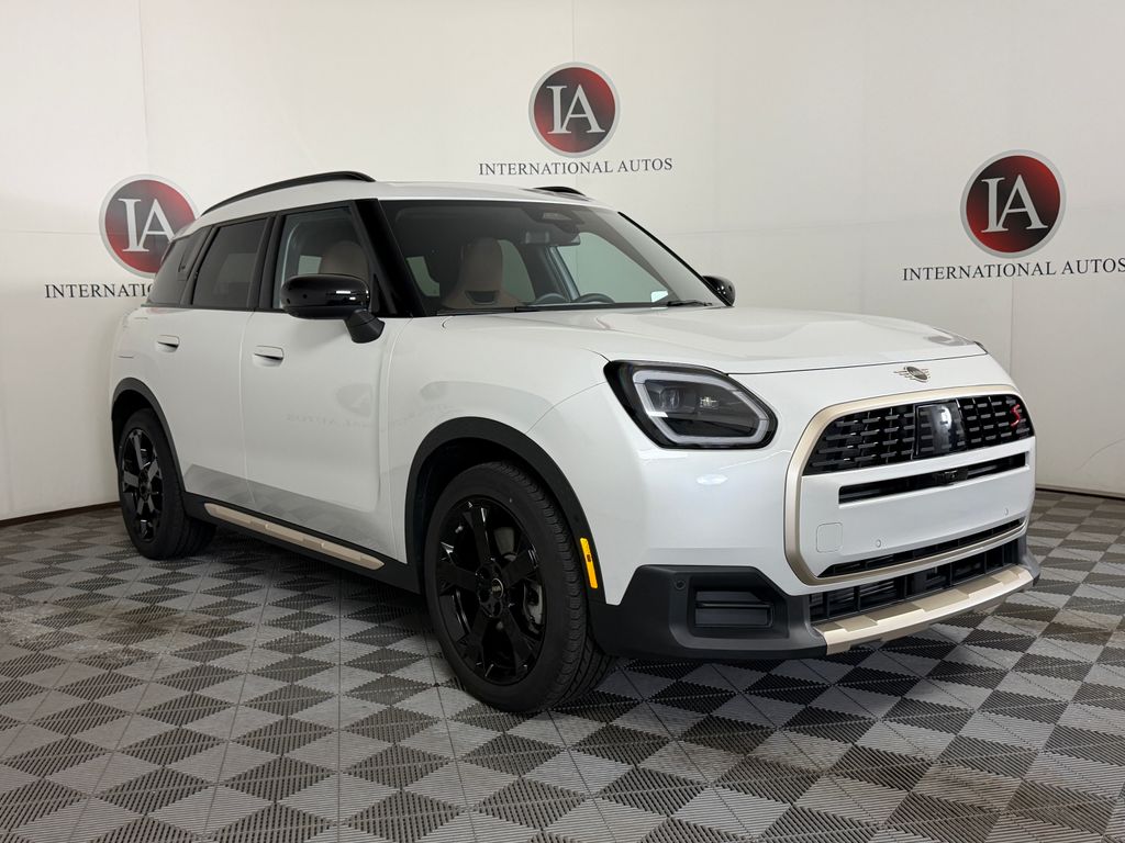 2025 MINI Countryman S ALL4's photo