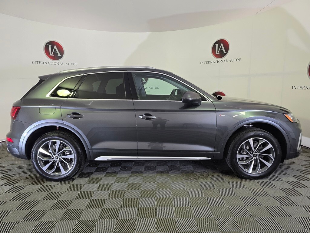 2025 Audi Q5 45 S line Premium photo 2