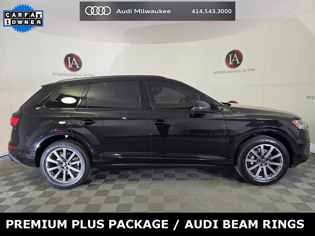 2023 Audi Q7 45 Premium Plus photo 2